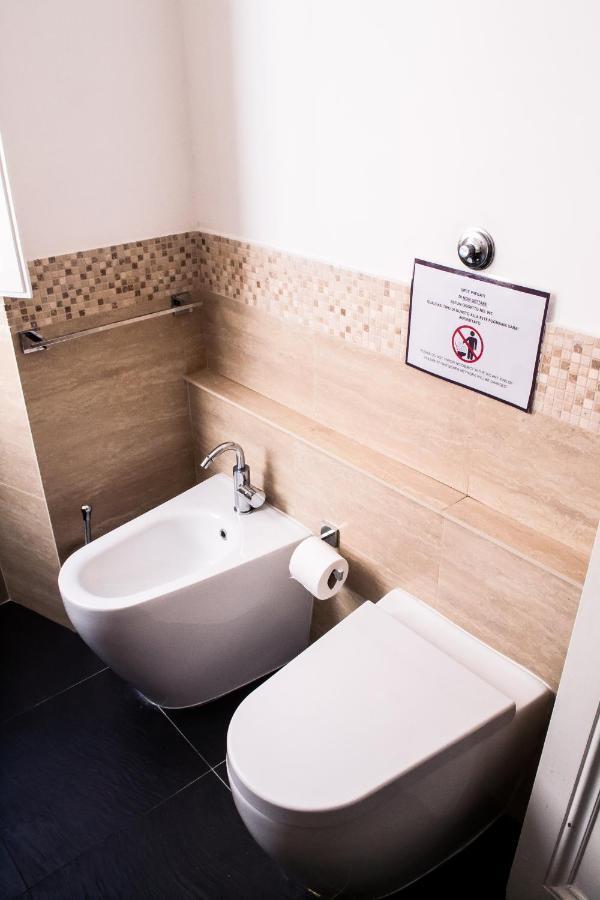 My Flat In Fontana Di Trevi Roma
